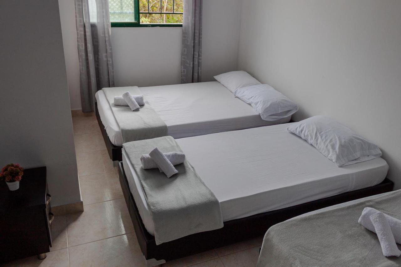Los Nonos Hostel Guadalupe Eksteriør bilde